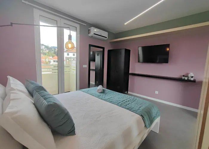 Social Happiness Apartment