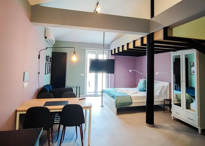 Social Happiness Apartment