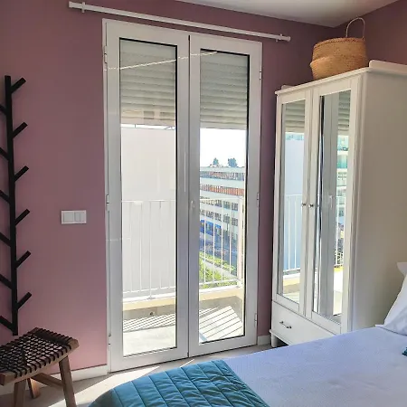 Social Happiness Apartment *