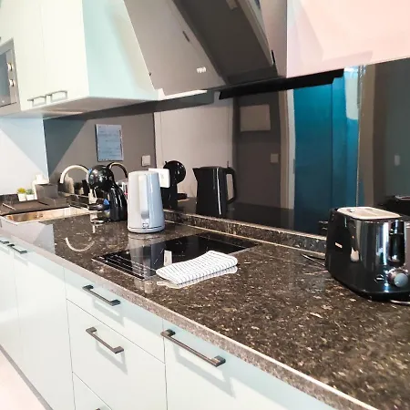 Social Happiness Apartment Funchal (Madeira)