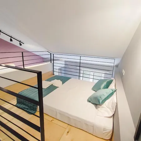 Social Happiness Apartment