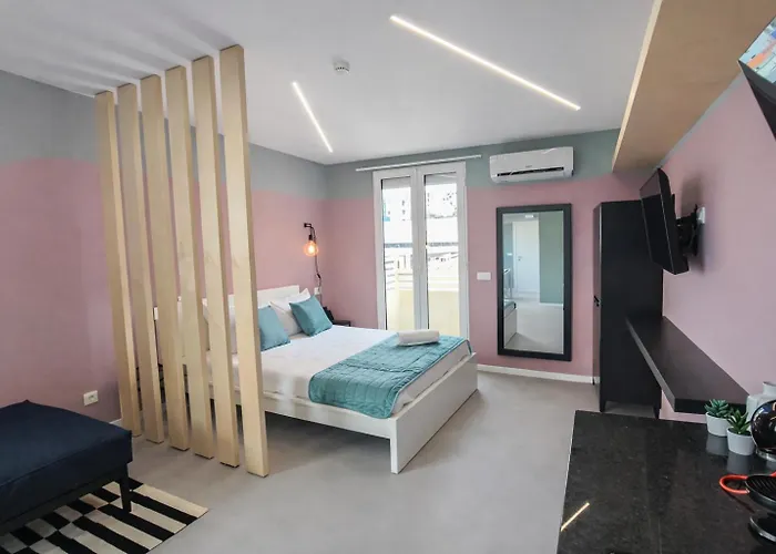 Social Happiness * Funchal (Madeira)