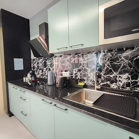 Апартаменты Social Happiness Фуншал