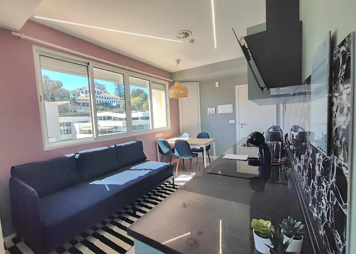 Social Happiness * Фуншал